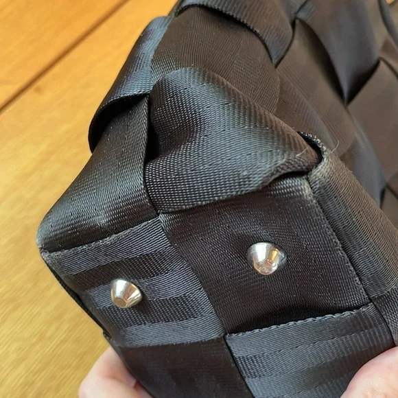 Original Seat Belt Vtg bag tote black woven medium zipper top, silver feet VGUC